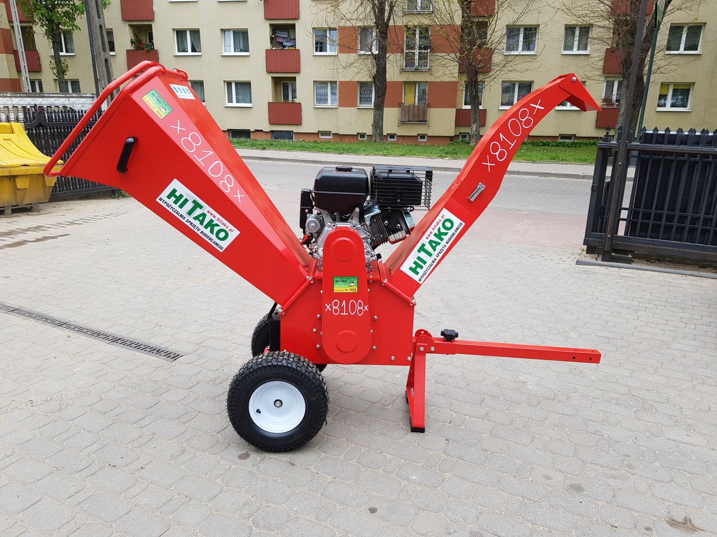 ROZDRABNIACZ SPALINOWY DO GAŁĘZI DO 80mm